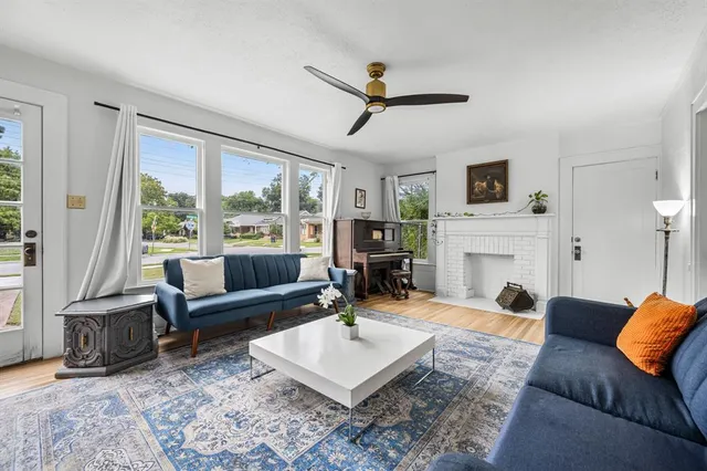 $749,000 | 5320 Junius Street, Dallas, TX 75214