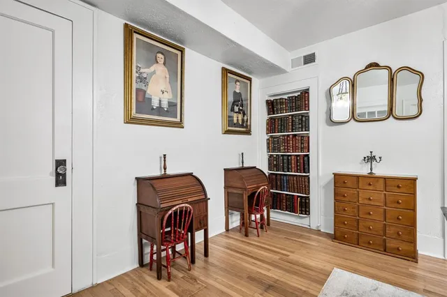 $749,000 | 5320 Junius Street, Dallas, TX 75214