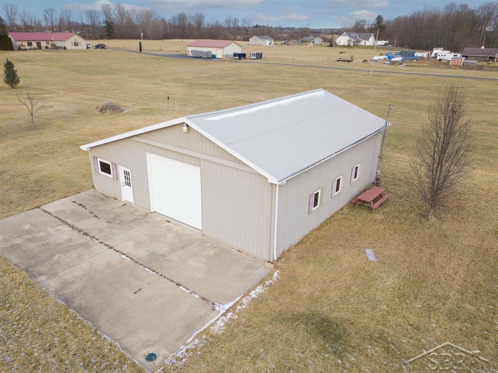 503 East Shaffer Road Hope, MI 48628 - Photo 25 of 35