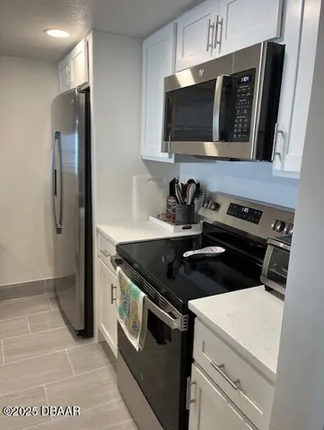 $2,500 | 3115 South Atlantic Avenue, Unit 201, Daytona Beach Shores, FL 32118