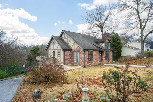 $3,000 | 1824 Auburndale Avenue, Chattanooga, TN 37405