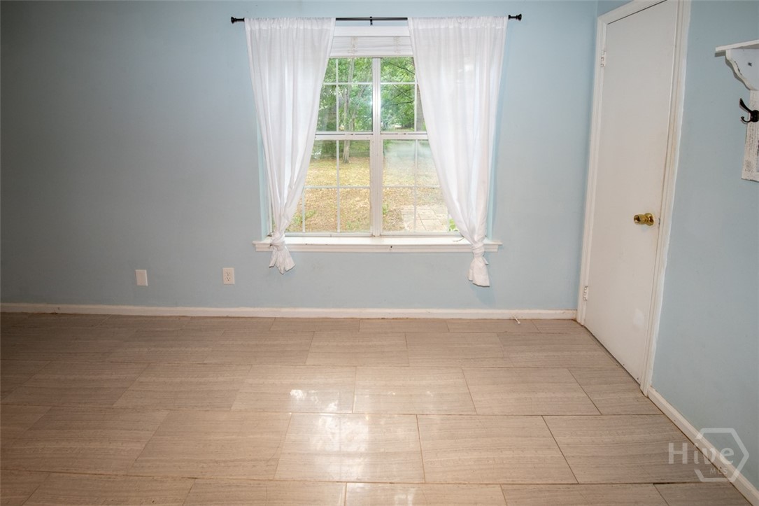 104 Ropemaker Lane Savannah, GA 31410 - Photo 14 of 40 Kitchen/Breakfast Area