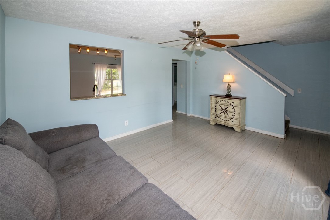 104 Ropemaker Lane Savannah, GA 31410 - Photo 6 of 40 Living Room