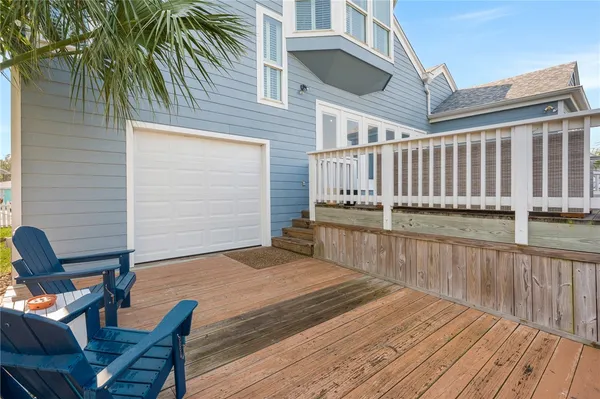 $975,000 | 3 Pelican Drive, Rockport, TX 78382