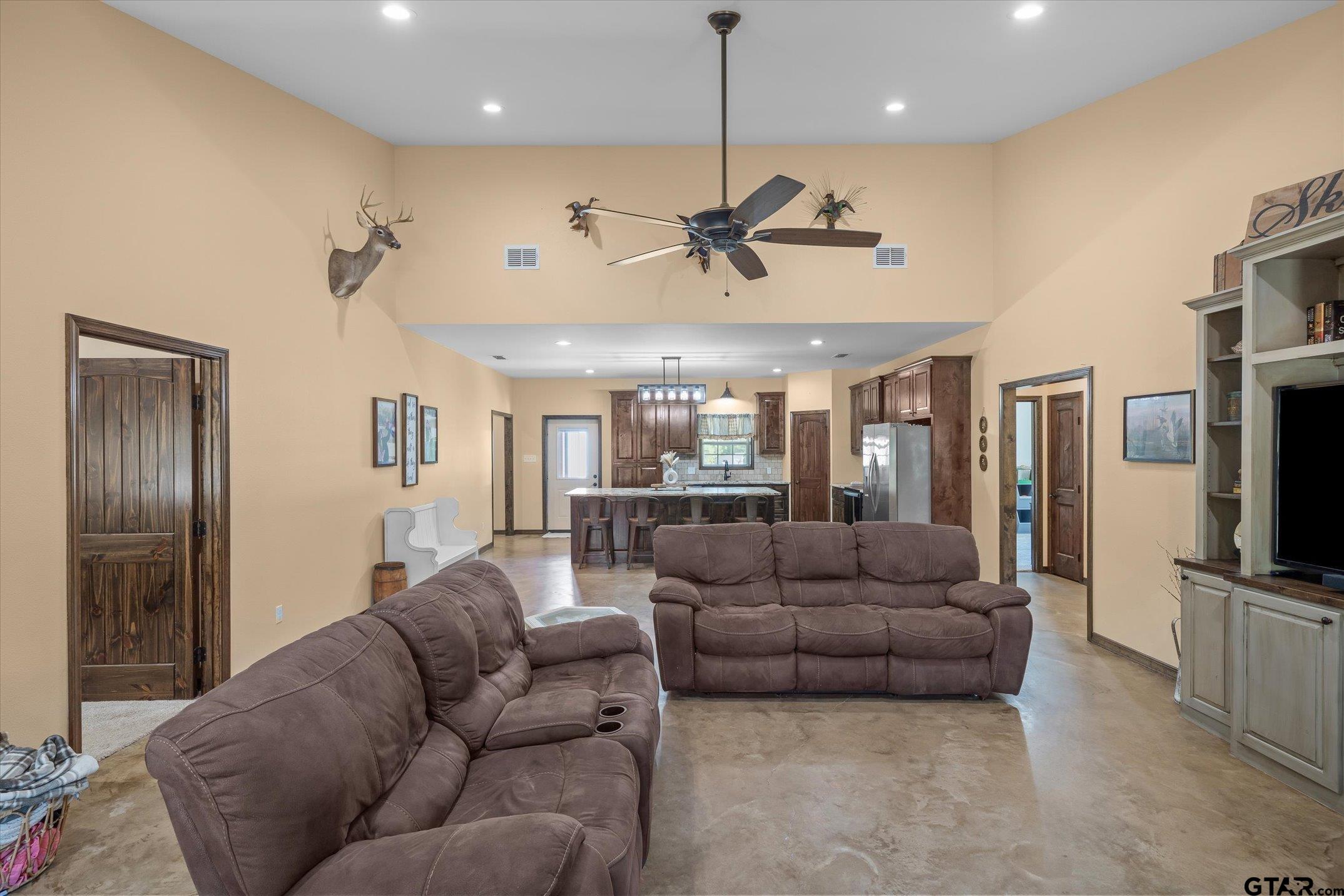 1137 VZ County Road Ben Wheeler, TX 75754 - Photo 11 of 39 Gallery Image 11
