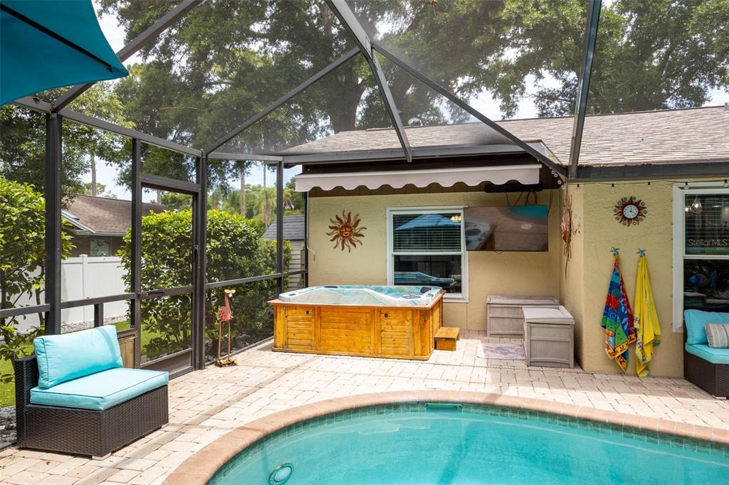 1430 Sutton Pl Drive Palm Harbor, FL 34683 - Photo 23 of 29