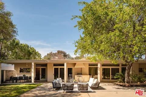 $2,750,000 | 5050 Andasol Avenue, Encino, CA 91316