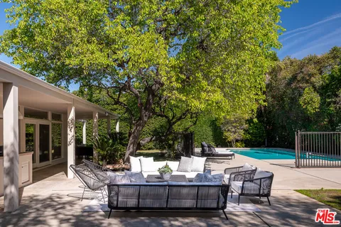 $2,750,000 | 5050 Andasol Avenue, Encino, CA 91316