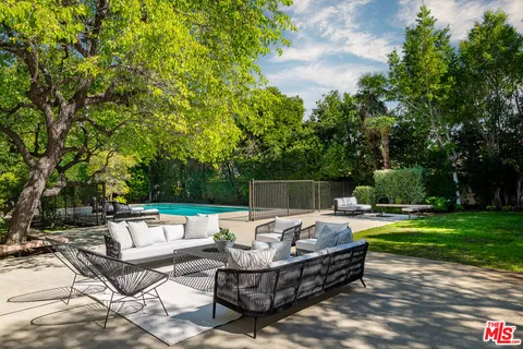 $2,750,000 | 5050 Andasol Avenue, Encino, CA 91316