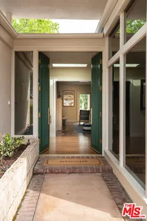 $2,750,000 | 5050 Andasol Avenue, Encino, CA 91316