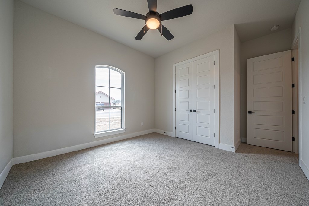 2032 Toscano Way Kerrville, TX 78028 - Photo 20 of 25