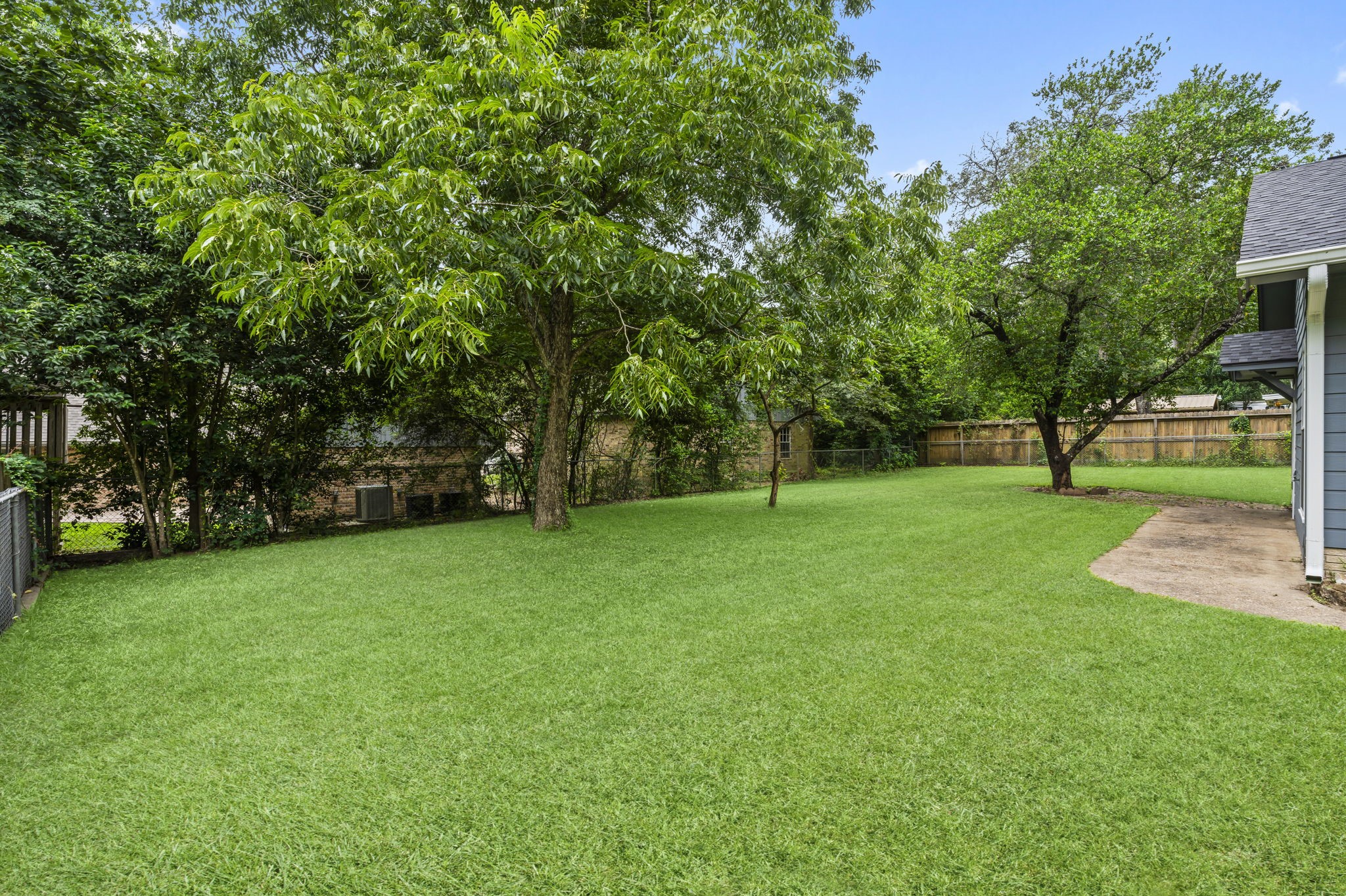 209 Summit Drive Conroe, TX 77303 - Photo 22 of 23