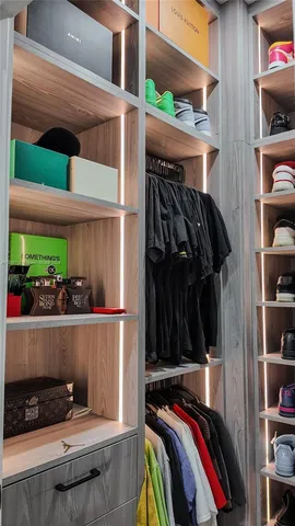 $797,500 | 7221 Northwest 103rd Path, Doral, FL 33178