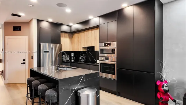 $797,500 | 7221 Northwest 103rd Path, Doral, FL 33178