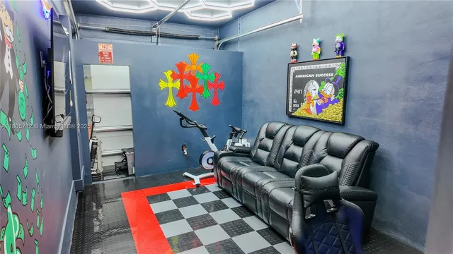 $797,500 | 7221 Northwest 103rd Path, Doral, FL 33178