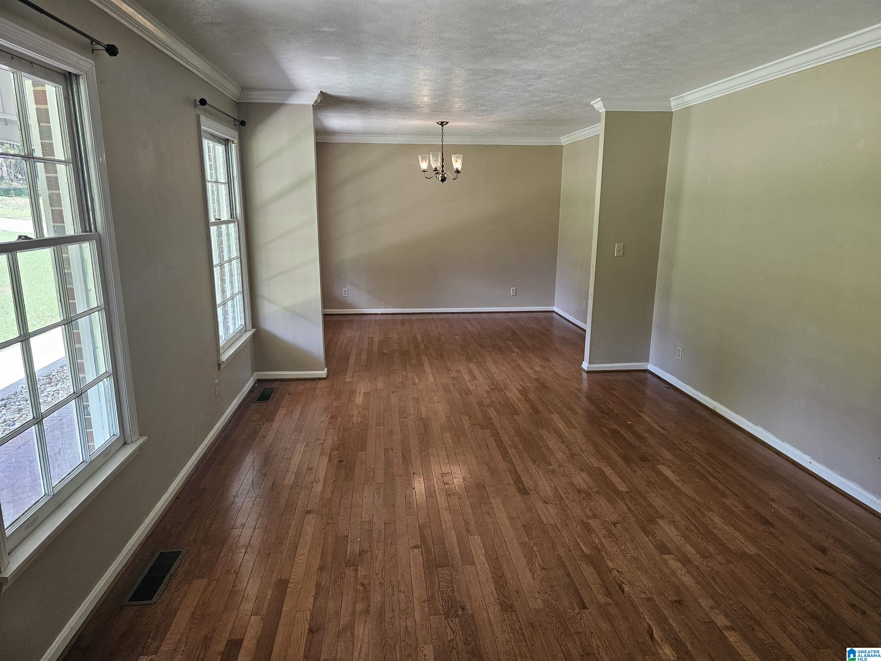 154 Westover Road Anniston, AL 36201 - Photo 4 of 30
