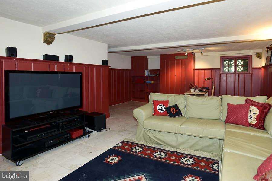 4839 Reservoir Road Northwest Washington, DC 20007 - Photo 12 of 14 Interior (General)