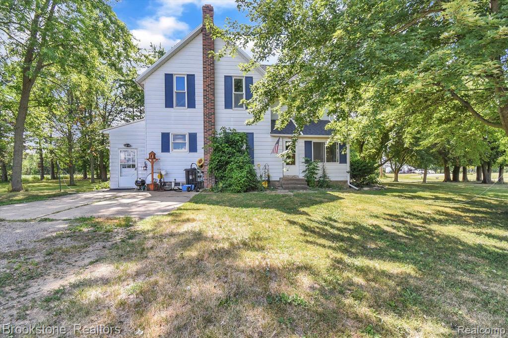 10150 Easton Road New Lothrop, MI 48460 - Photo 3 of 40