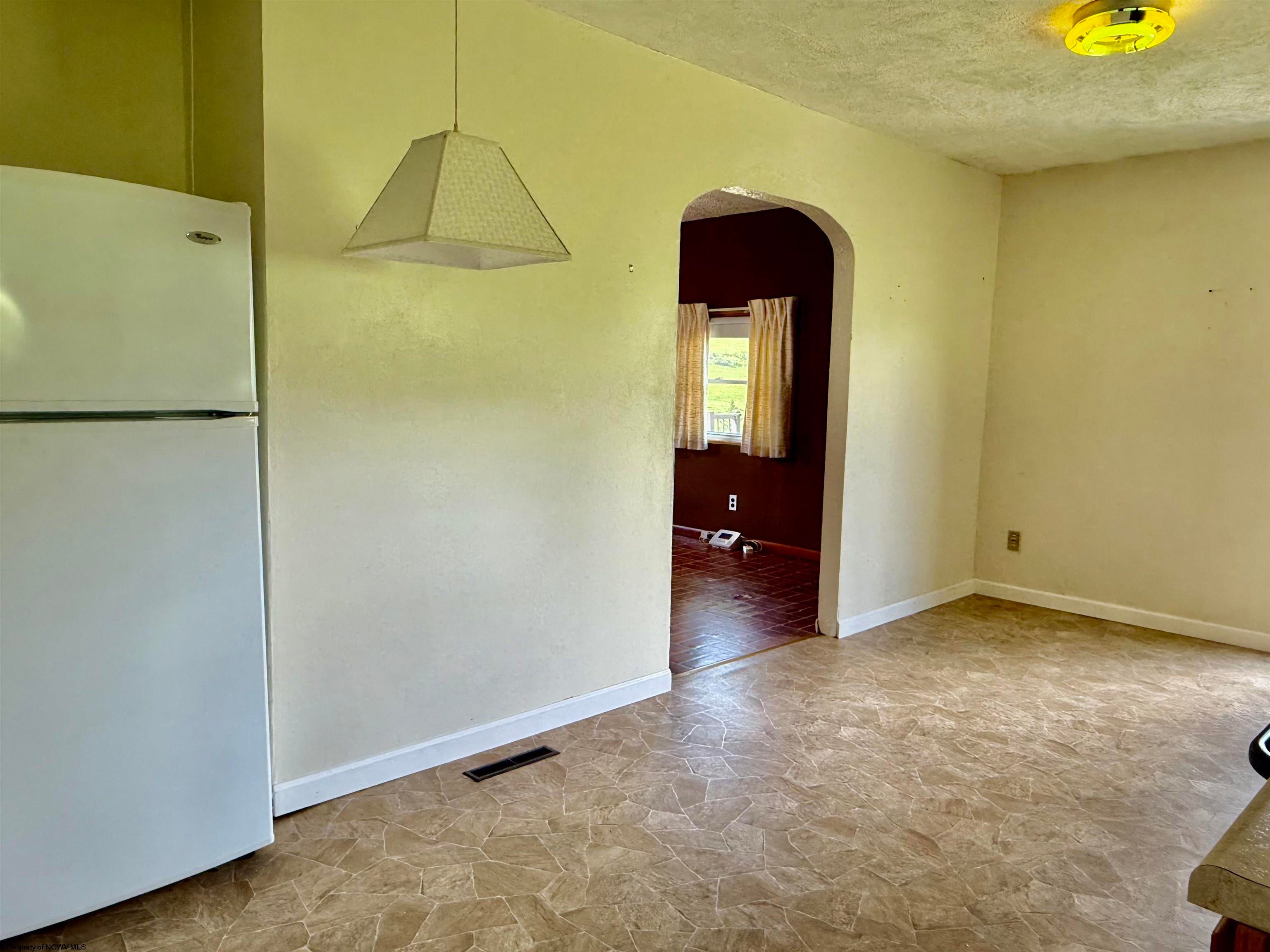 502 Colfax Road Fairmont, WV 26554 - Photo 12 of 26 Gallery Image 12
