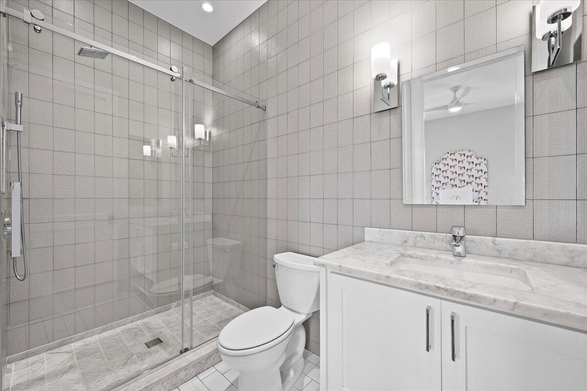 6209 Homeland Road Lake Worth, FL 33449 - Photo 21 of 50 057-LUX_6126