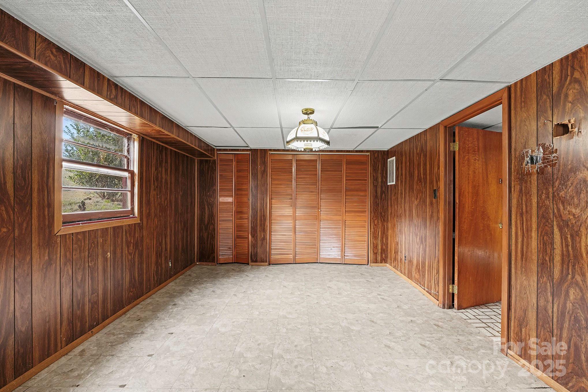 3442 Lester Street Conover, NC 28613 - Photo 29 of 38 an empty room with windows