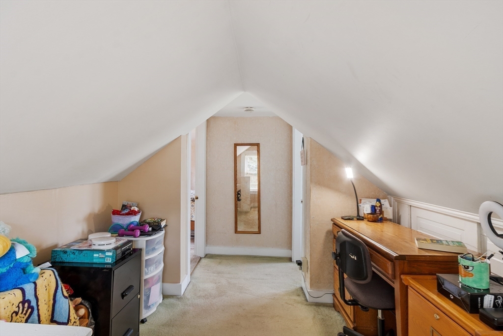 124 R Highland Avenue Salem, MA 01970 - Photo 17 of 23 Gallery Image 17
