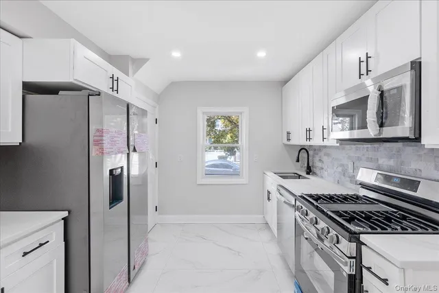 $899,000 | 1686 Rosalind Avenue, Elmont, NY 11003