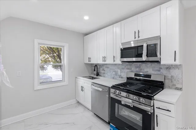 $799,000 | 1686 Rosalind Avenue, Elmont, NY 11003