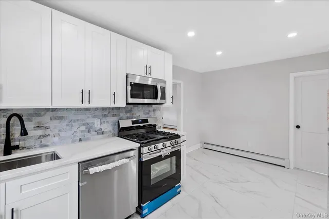 $899,000 | 1686 Rosalind Avenue, Elmont, NY 11003