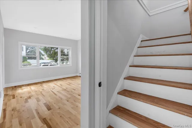 $899,000 | 1686 Rosalind Avenue, Elmont, NY 11003