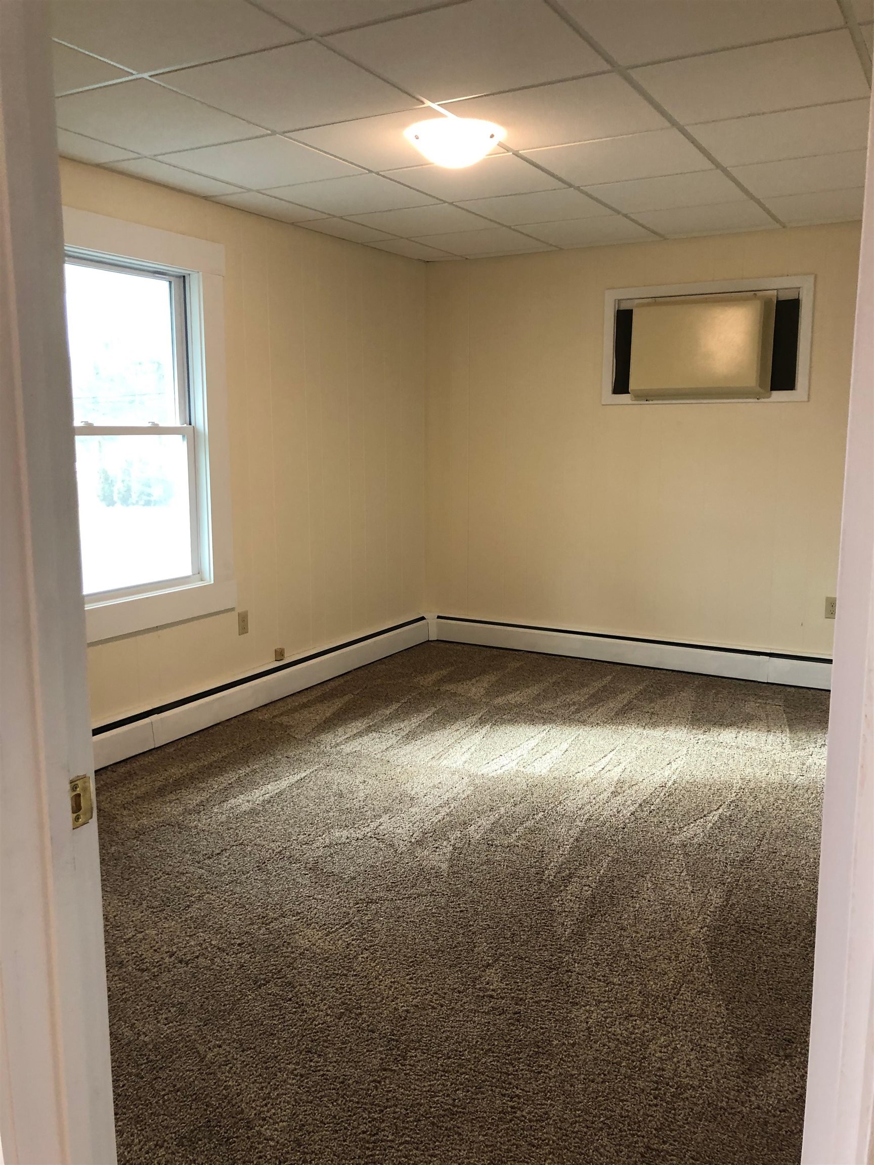 411 Highway 4 Enfield, NH 03748 - Photo 8 of 46