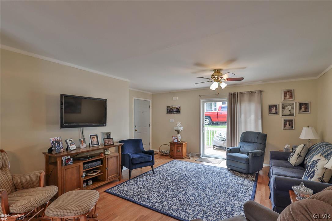38 Abbey Road Easton, PA 18040 - Photo 3 of 20 Gallery Image 3