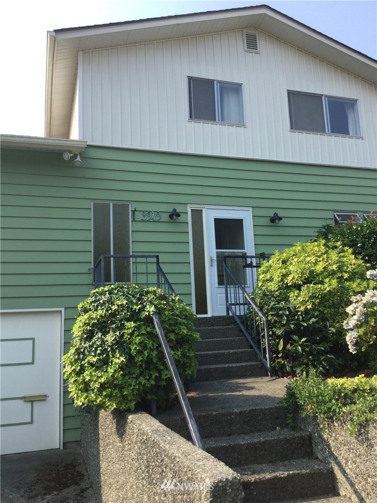 3949 Southwest Southern Street Seattle, WA 98136 - Photo 1 of 1