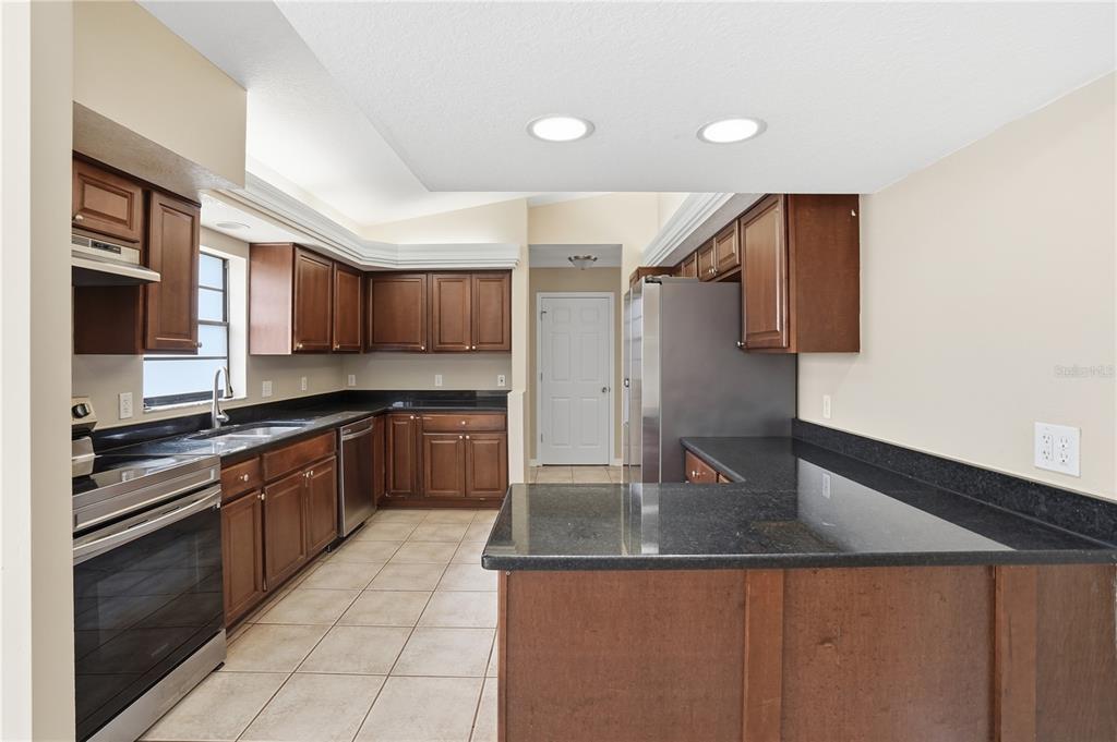 405 Park Ridge Avenue Tampa, FL 33617 - Photo 16 of 43