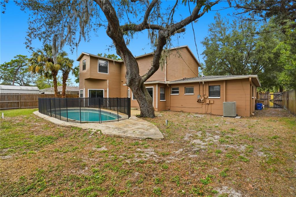 405 Park Ridge Avenue Tampa, FL 33617 - Photo 38 of 43