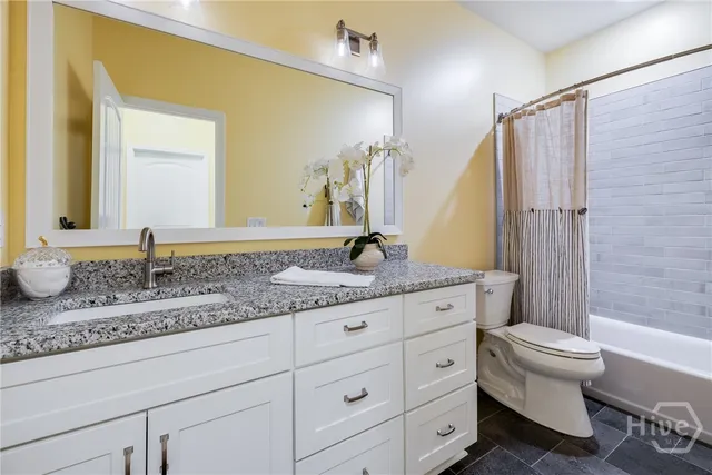 $1,225,000 | 182 Old River Road, Bloomingdale, GA 31302