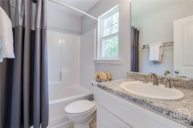 $1,225,000 | 182 Old River Road, Bloomingdale, GA 31302