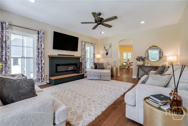 $1,225,000 | 182 Old River Road, Bloomingdale, GA 31302