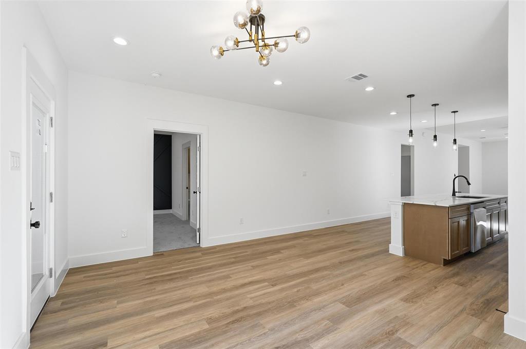 1815 Beauford Road Dallas, TX 75253 - Photo 14 of 35