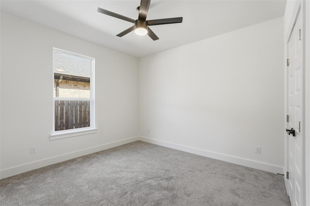 1815 Beauford Road Dallas, TX 75253 - Photo 17 of 35 Guest Bedroom 1