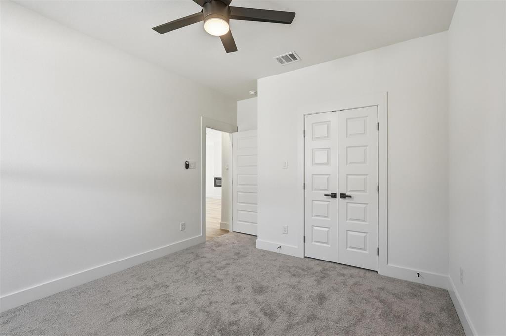 1815 Beauford Road Dallas, TX 75253 - Photo 21 of 35 Guest Bedroom 2