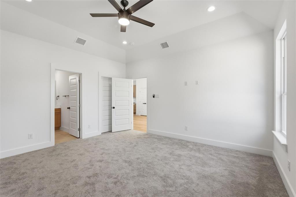 1815 Beauford Road Dallas, TX 75253 - Photo 22 of 35 Primary Bedroom