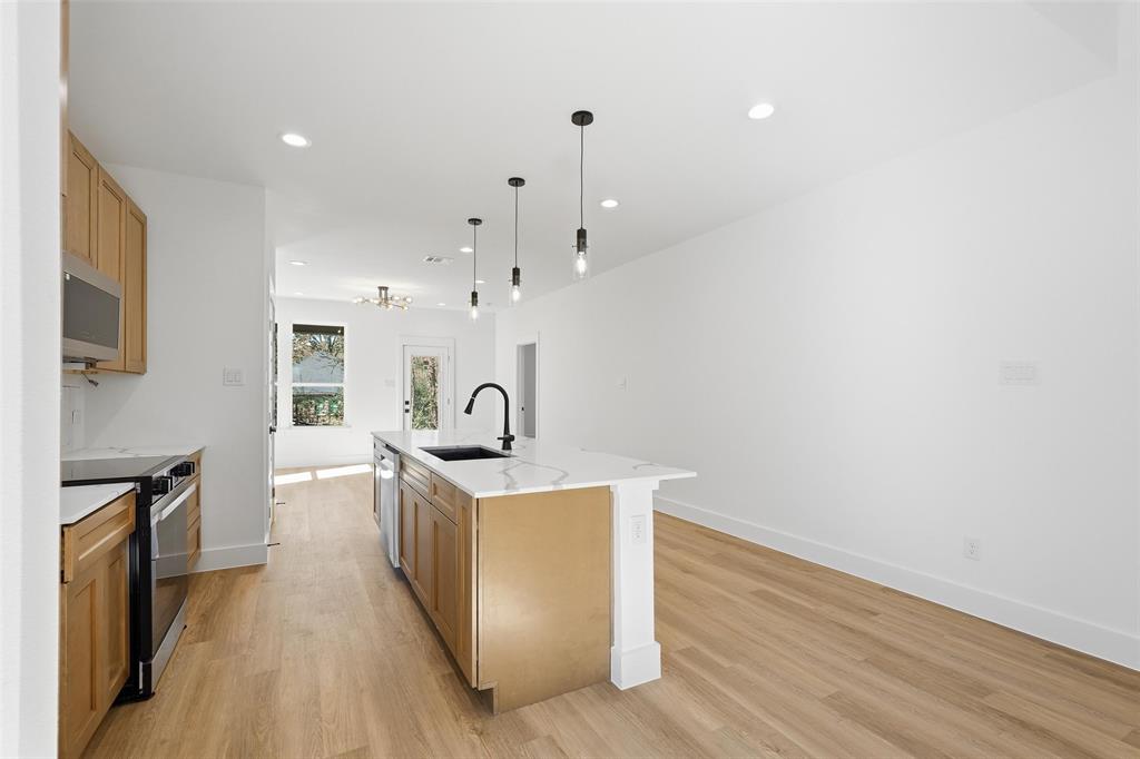 1815 Beauford Road Dallas, TX 75253 - Photo 7 of 35