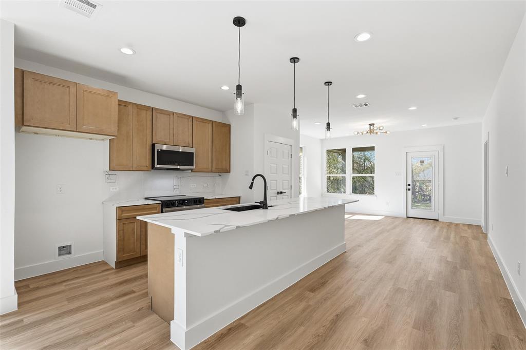 1815 Beauford Road Dallas, TX 75253 - Photo 8 of 35