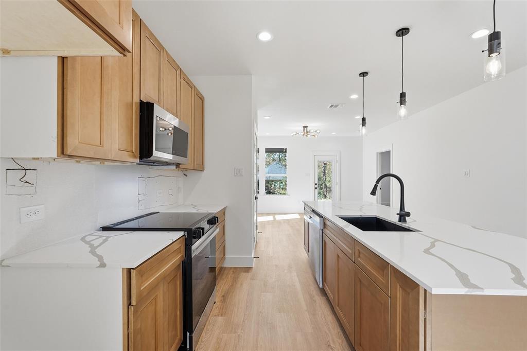 1815 Beauford Road Dallas, TX 75253 - Photo 9 of 35