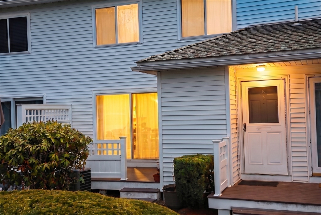 360 Littleton Road, Unit E5 Chelmsford, MA 01824 - Photo 5 of 39 Gallery Image 5