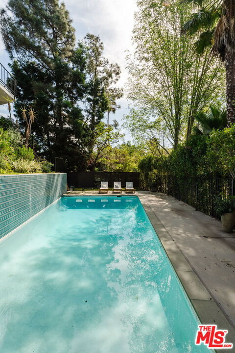 7229 Senalda Road Los Angeles, CA 90068 - Photo 29 of 33
