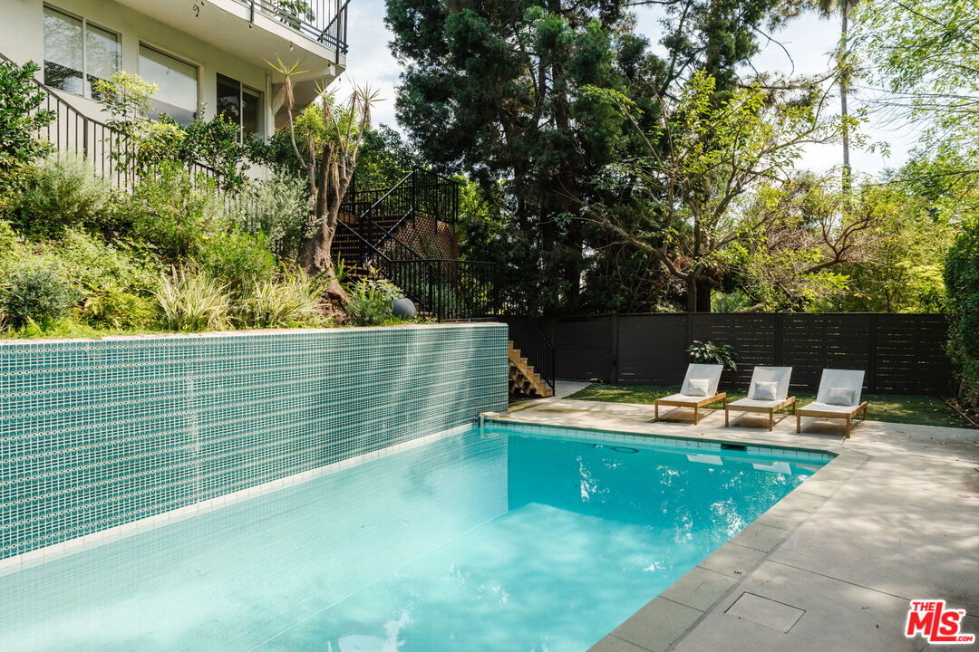7229 Senalda Road Los Angeles, CA 90068 - Photo 30 of 33