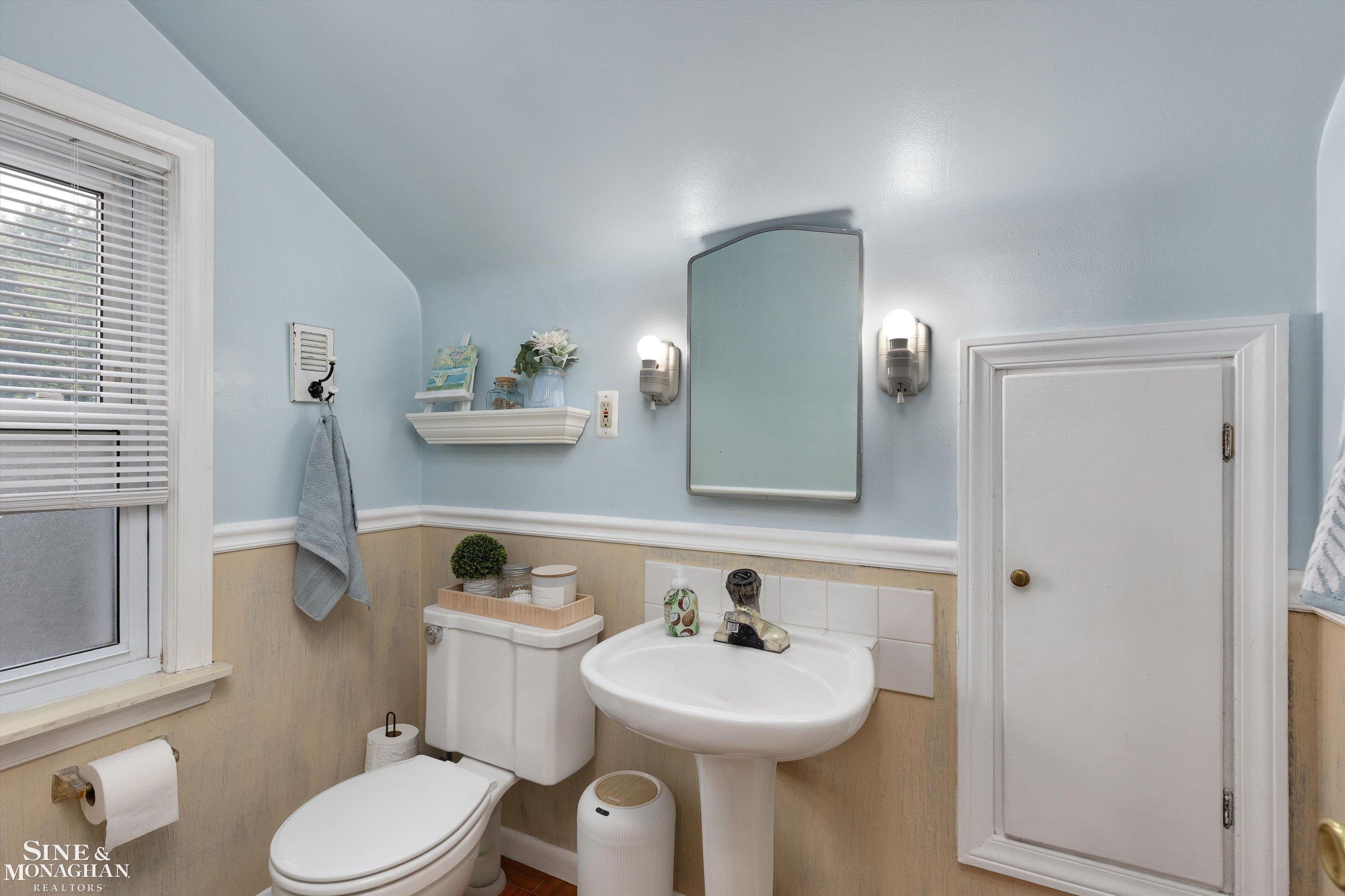 2222 Ridgemont Road Grosse Pointe, MI 48236 - Photo 23 of 40