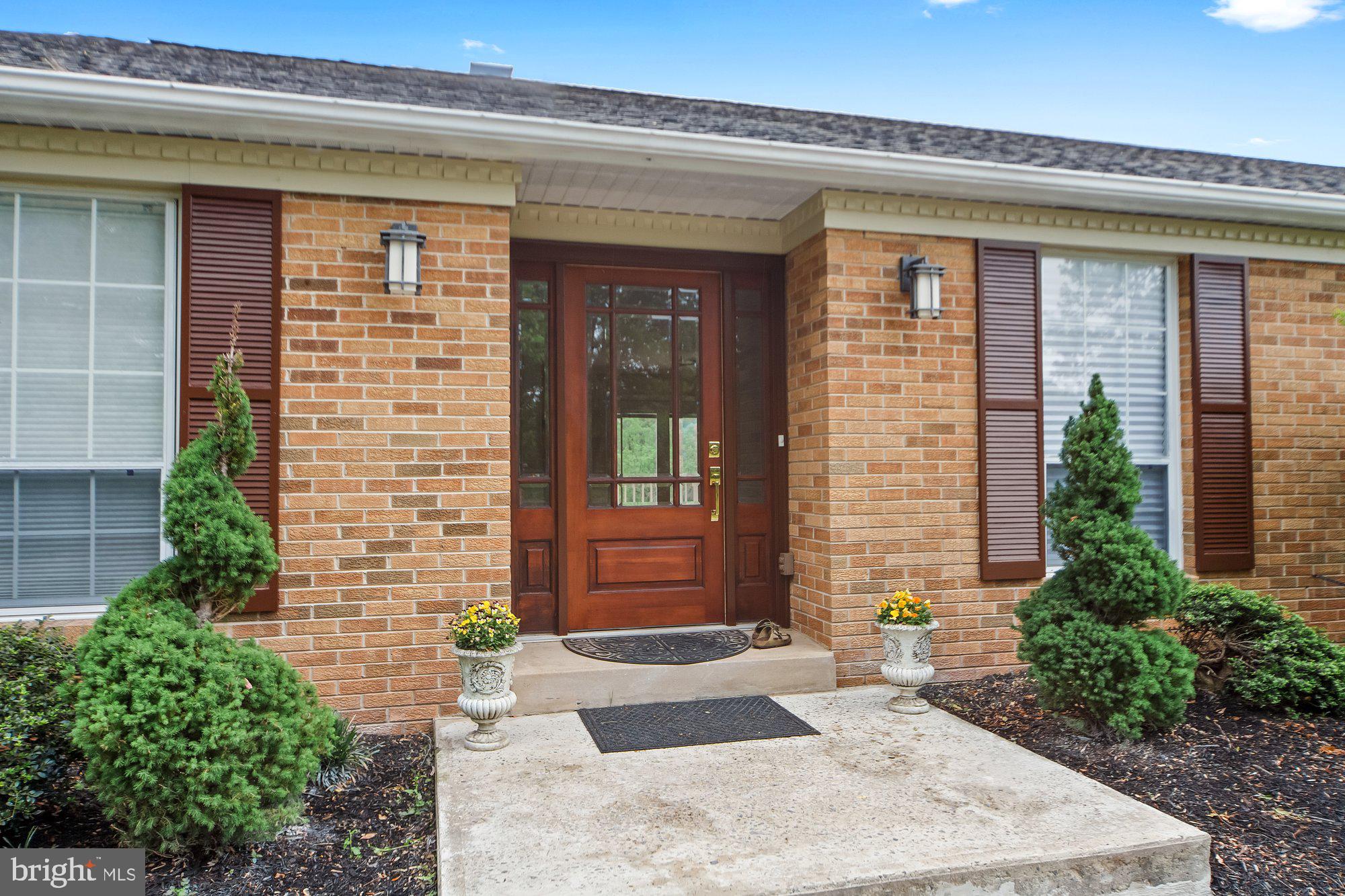21772 Watson Road Leesburg, VA 20175 - Photo 2 of 31 Gallery Image 2